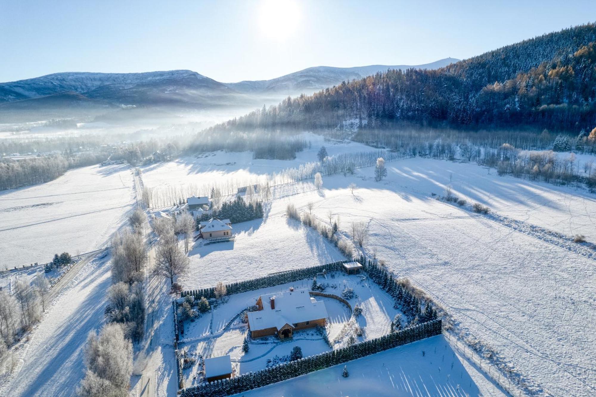 Karkonoski Klimat - Apartamenty Z Sauna, Balia I Jacuzzi Мілков Екстер'єр фото